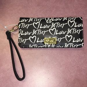 NWOT Betsey Johnson Wallet/Wristlet